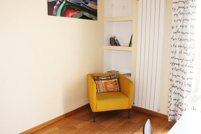 1 768x512